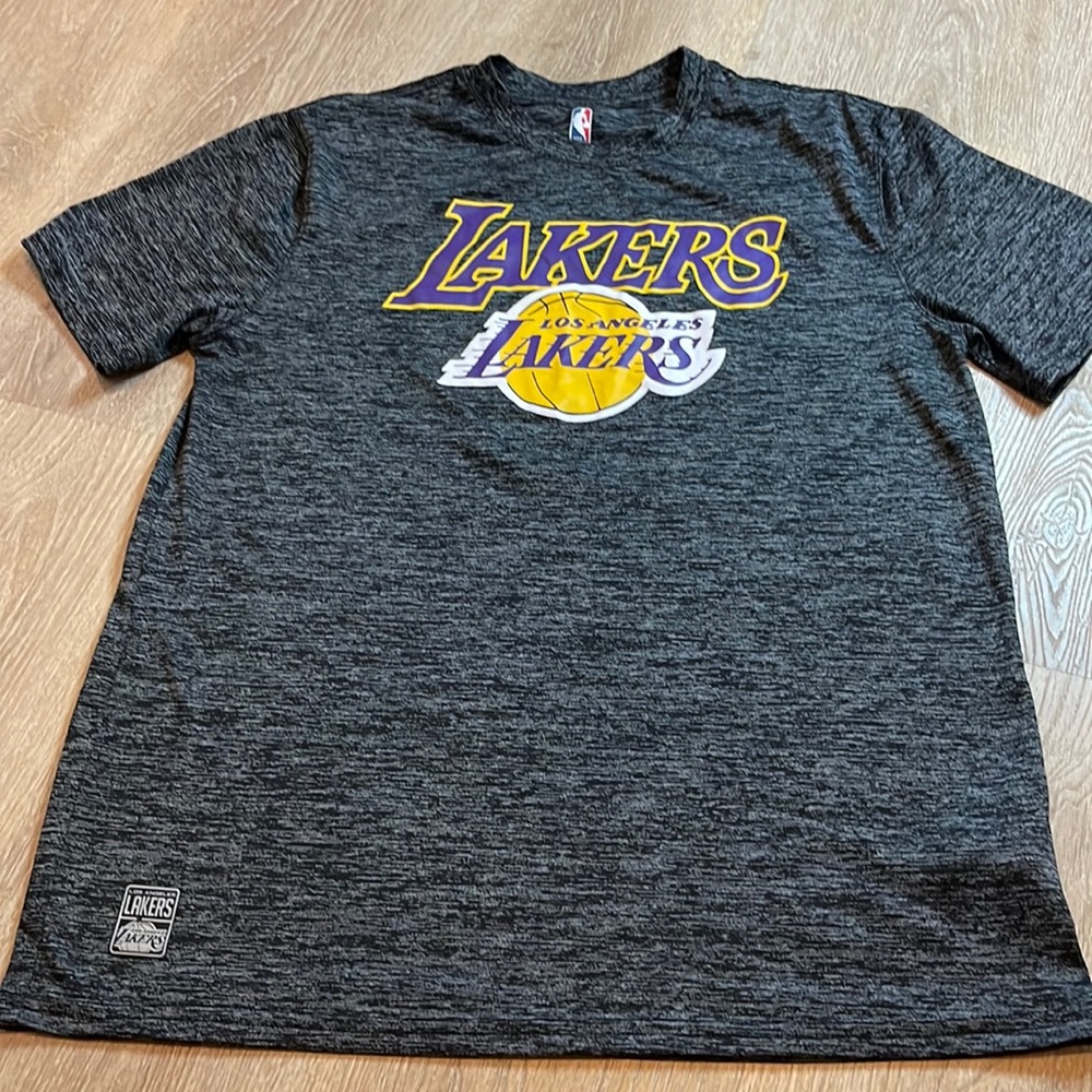 NBA Lakers dri fit shirt. Multi color dark grey and white size large A8‎